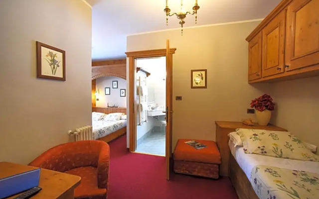 Hotel Garnì Il Cirmolo