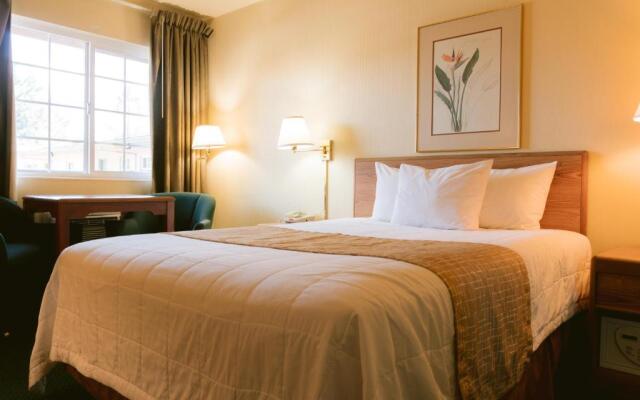 Riverfront Inn Roseburg