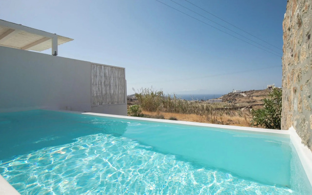 The Ammonite Resort – Adults Only