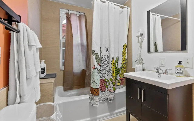 Lovely 1 Bedroom Apartment in Rittenhouse