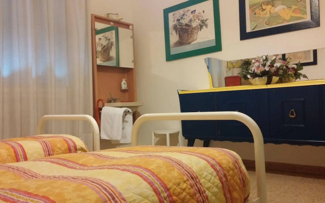 Venice Treviso Airport Bed