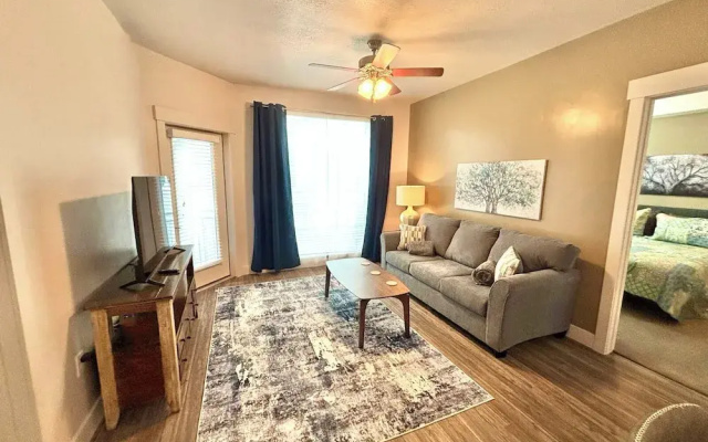 Ultra-Luxury 2BR Downtown Condo