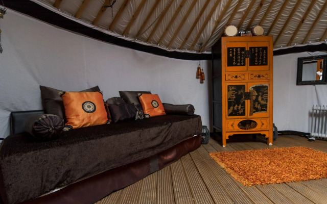 Lincoln Yurts