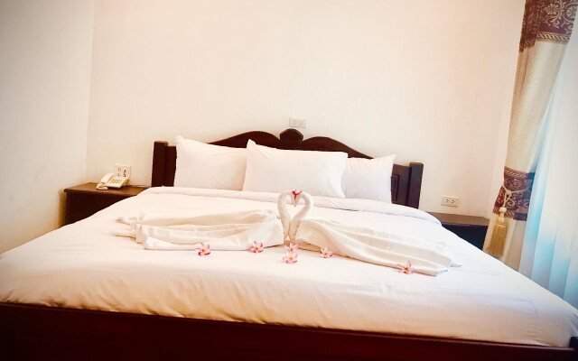 Khung City Hotel
