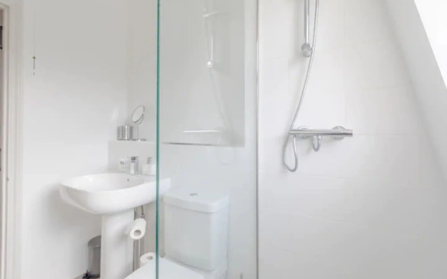 Charming 1 Bedroom Apartment in the Heart of Greenwich
