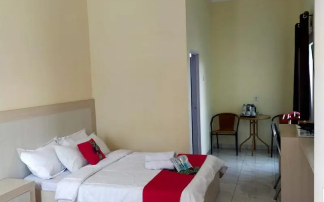 Maulana Hills Syariah Hotel – Guest Rooms – Lembang