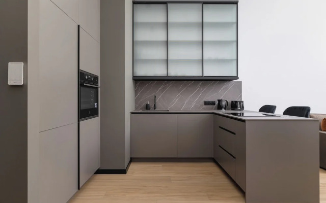 Modern Apartment by Renters