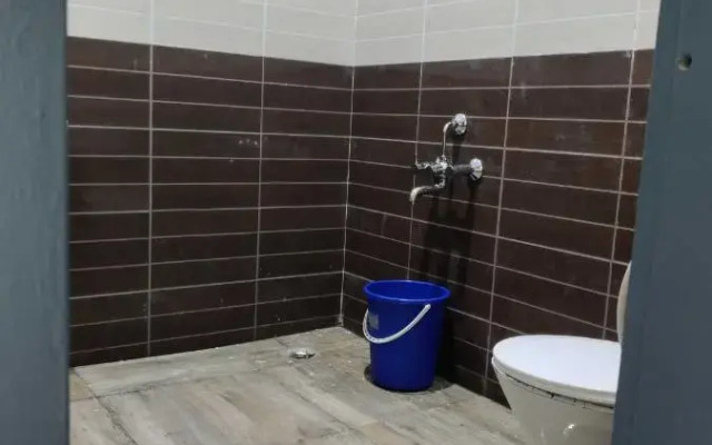 Oyo 700925 Hotel Andaaz Residnecy
