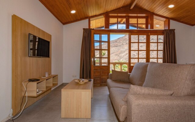 Casa de vacaciones con piscina compartida en Mogán II