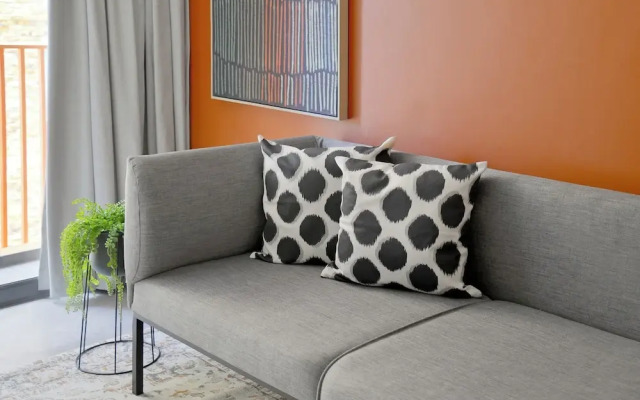 SIX ON N - Fluent Luxury Serviced Apartments