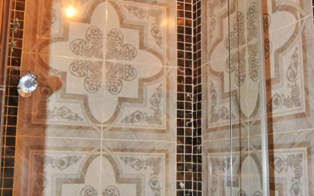 Versailles Self-Catering