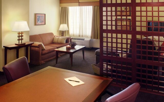 Larkspur Landing Extended Stay Suites Hillsboro