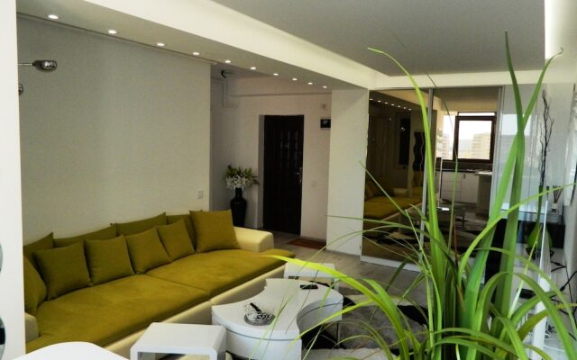 Luxury Apartment Militari Residence M3