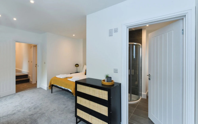 Dovecote Lane Suites