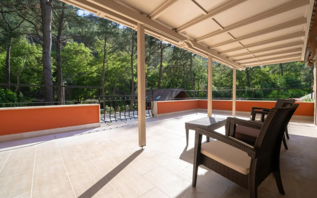 Zumrut Cirali Butik Otel