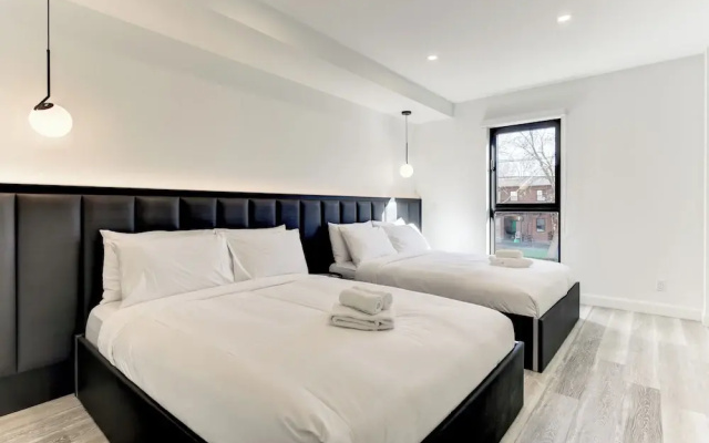 CLUBHAUS Hotel