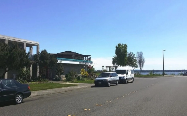 Bayside Motor Inn