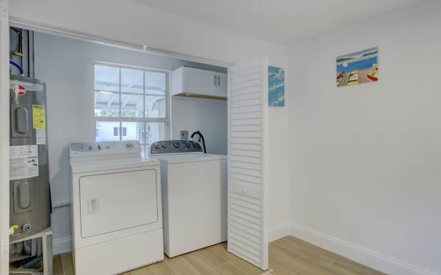 Madrina's Cozy 3BR-1BA Spacious Backyard