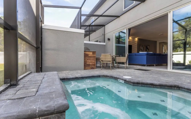 Luxury Vacation Home With Splash Pool/bbq 03