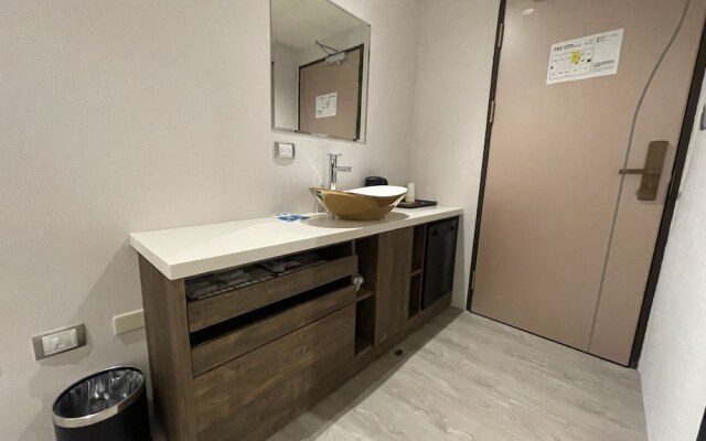 CHECK inn Taichung Qinghai