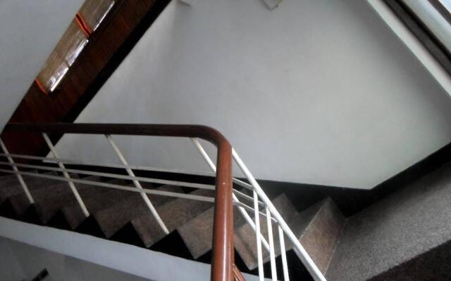 Drop Hostel