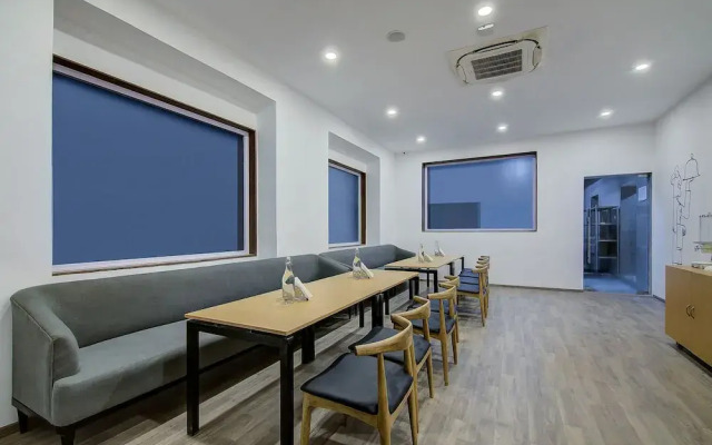 OYO Townhouse 037 Central
