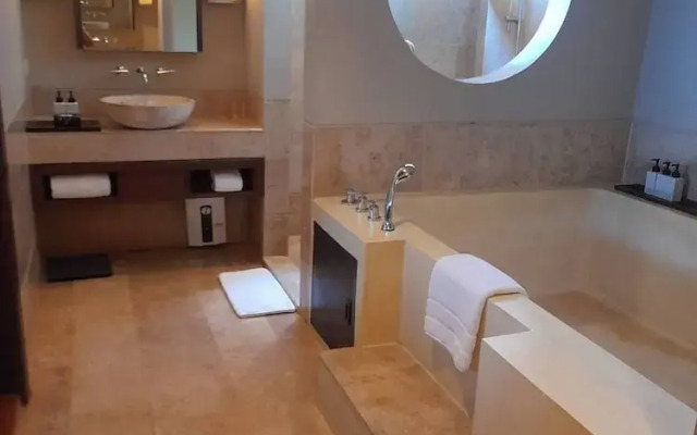 Shasa Vela Condominium G, 3 Bedroom 260 sqm