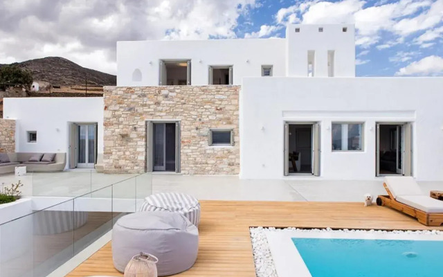 Luxury Key Paros