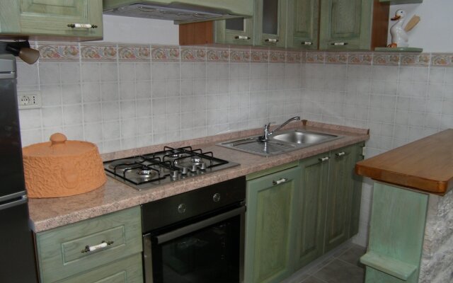 Easeful Pifar Apartment great location