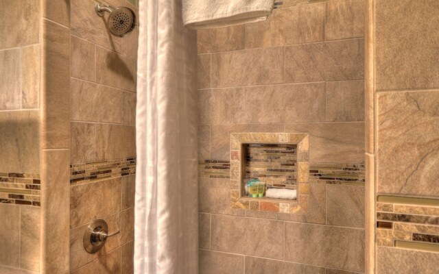 The Historic Gatlinburg Inn