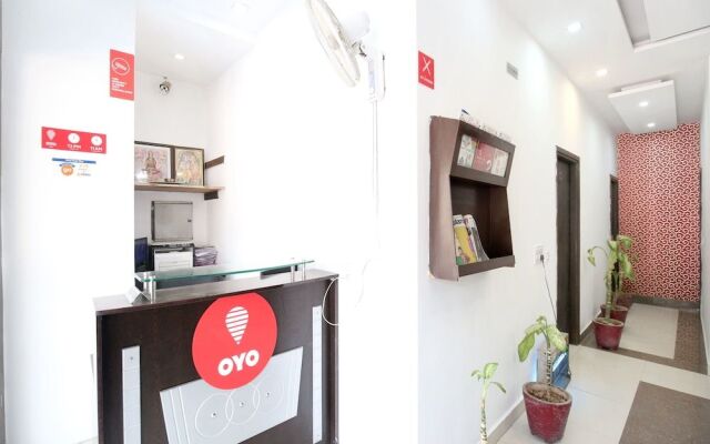 OYO 13431 Hotel Royal Blue
