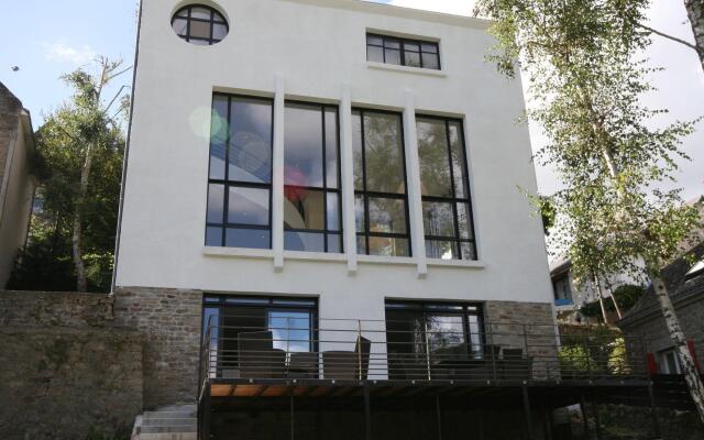 Luxurious Villa in Pont-Aven with Private Pool