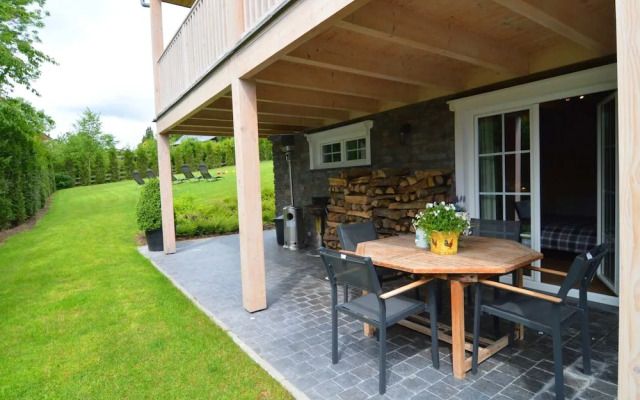 Sumptuous Chalet in Septon with Sauna & Hot Tub