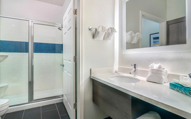 Staybridge Suites University Area by IHG