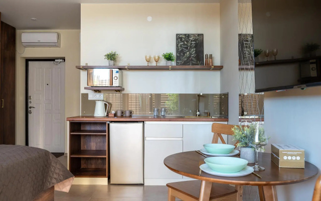 Sandro Palace na Lesnoy (Sandro Pelas)