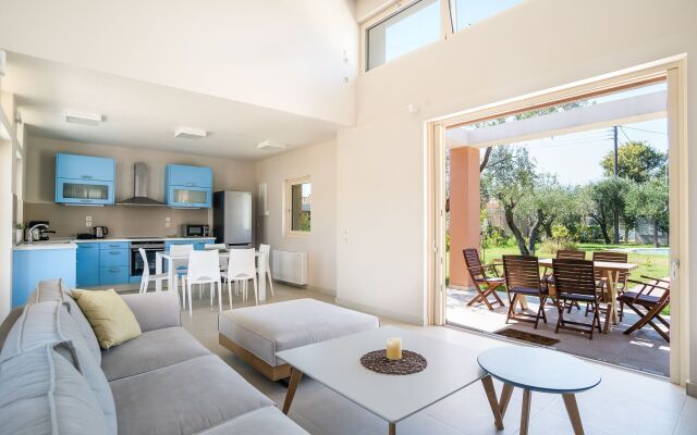 Three Stars Luxury Villas