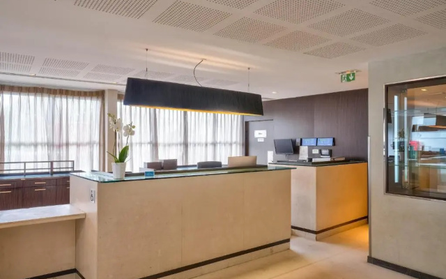 Отель Clarion Paris CDG Airport