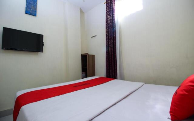 RedDoorz Syariah at Wijaya Imperial Hotel