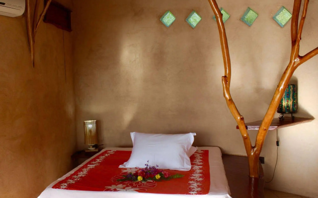 Vanira Lodge