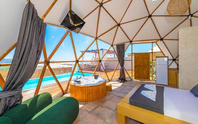 Kalkan Dome Suites & Deluxe-Glamping Holiday In Kalkan