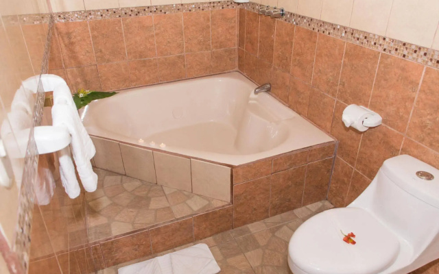 Arenal Oasis Eco Lodge