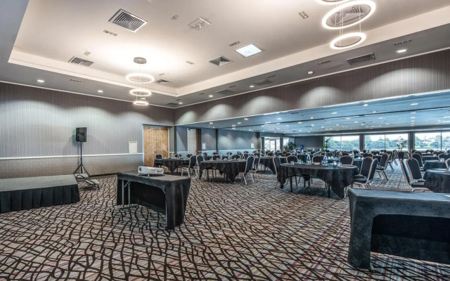 Waipuna Hotel & Conference Centre