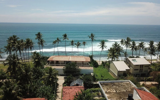 Madiha Surf 01