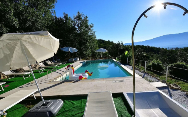 Apartment With Pool, Rignano