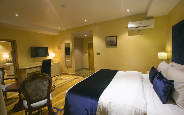 BON Hotel Elvis