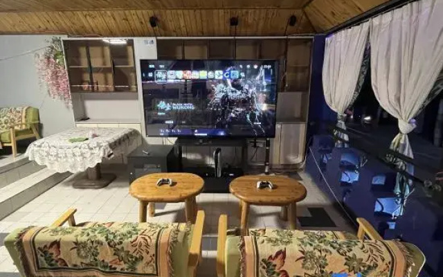 Yining Youjia Laike Homestay