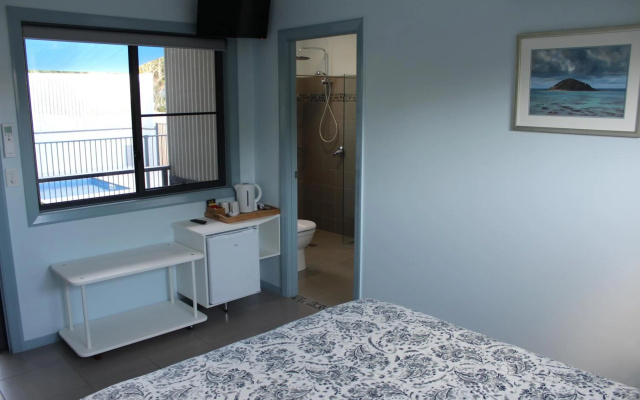 Gecko Guest House – Guest Rooms – Cooktown