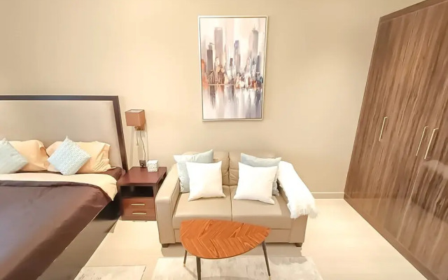 Whitesage - Elegant Studio With Balcony Overlooking The Canal