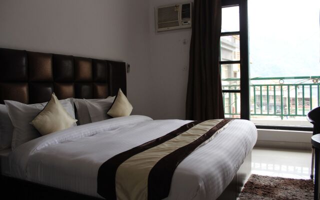 Hotel Rishikesh Inn By RFH Hotels