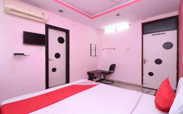 Shah Palace By OYO Rooms